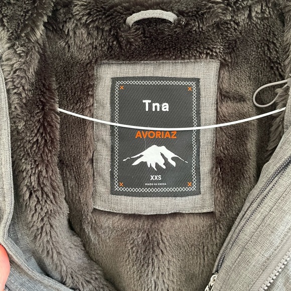 TNA Avoriaz XXS Parka - Picture 6 of 16